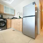 Studio Near Beach And Metro In Dubai Marina Z1003